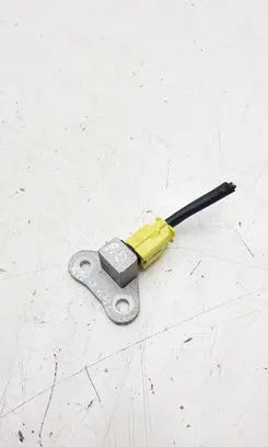 Nissan Qashqai Airbag deployment crash/impact sensor