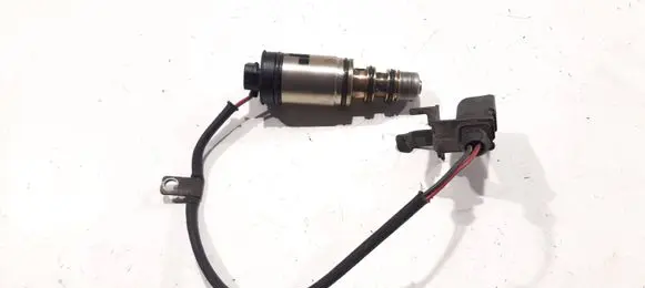 Audi A4 S4 B6 8E 8H Camshaft vanos timing valve 