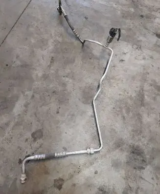 Ford Focus C-MAX Air conditioning (A/C) pipe/hose