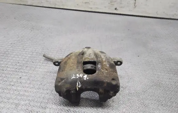 Toyota Corolla Verso AR10 Front brake caliper