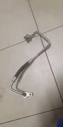 BMW 5 G30 G31 Turbo turbocharger oiling pipe/hose 7643175
