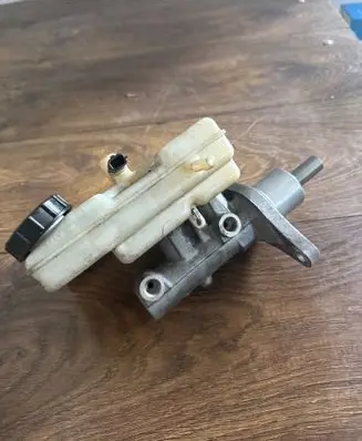 Renault Master III Master brake cylinder
