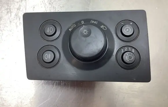 Opel Zafira B Light switch 13205868 0537 0320