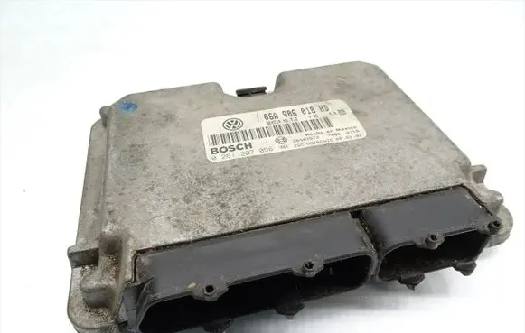Volkswagen New Beetle Engine control unit/module 06A906018HD 0261207056
