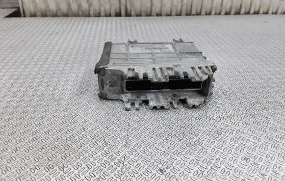 Volkswagen Polo III 6N 6N2 6NF Engine control unit/module 032906026B 0261203308