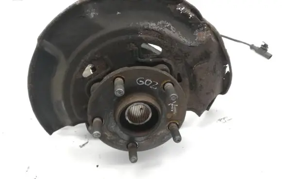 Toyota Avensis T270 Front wheel hub