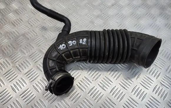Audi A4 S4 B7 8E 8H Air intake hose/pipe 8E0129615Q 03G103426B