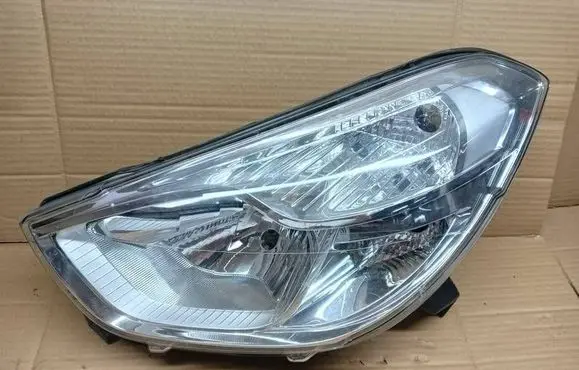 Dacia Dokker Headlight/headlamp 260607950R