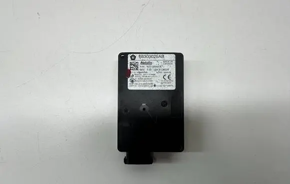 Dodge Challenger Blind spot module 68303025AB 622156991A
