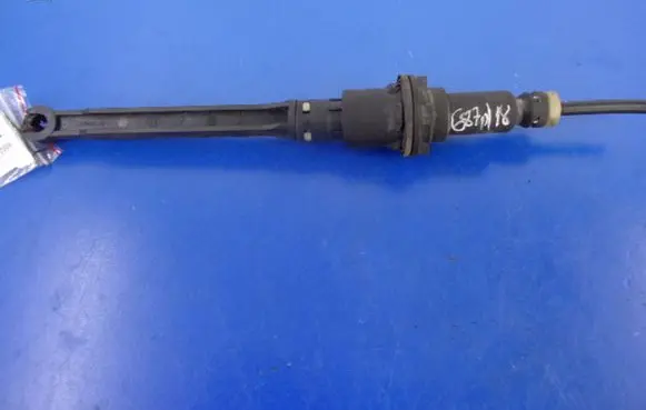 Peugeot 207 CC Clutch master cylinder