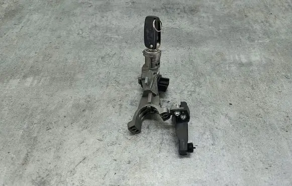 Fiat Grande Punto Ignition lock 51813197061039102