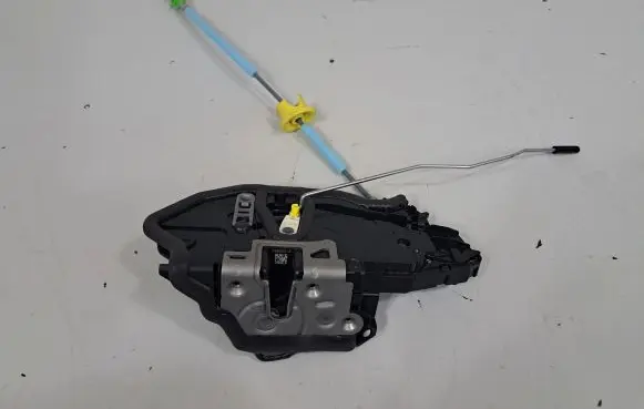 BMW X1 U11 Coupe door lock (next to the handle) 7445051