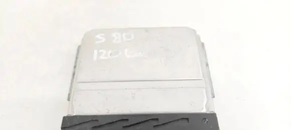 Volvo S70 V70 V70 XC Engine control unit/module 0281001776 09496667a
