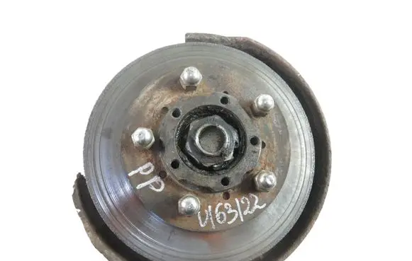 Daihatsu Feroza Front wheel hub spindle knuckle 