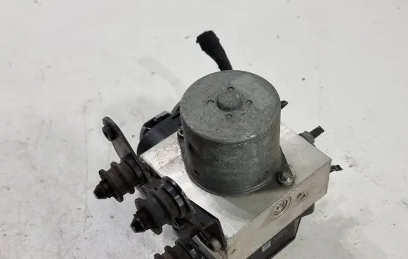 Volkswagen PASSAT B7 ABS Pump 3AA614109N