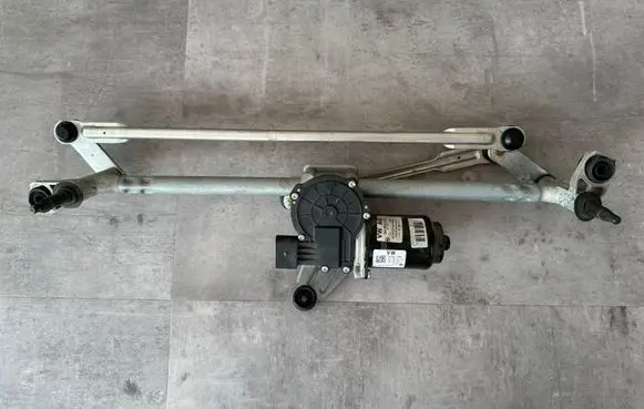 Volkswagen T-Roc Front wiper linkage and motor 2GA955113B 2GA955023D