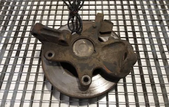Front wheel hub spindle knuckle