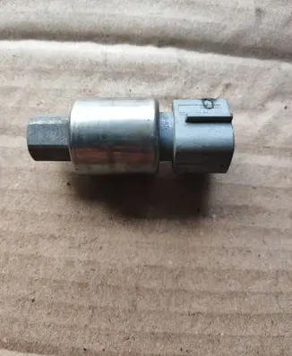 Ford Focus Air conditioning (A/C) pressure sensor 3S4H19D594AA
