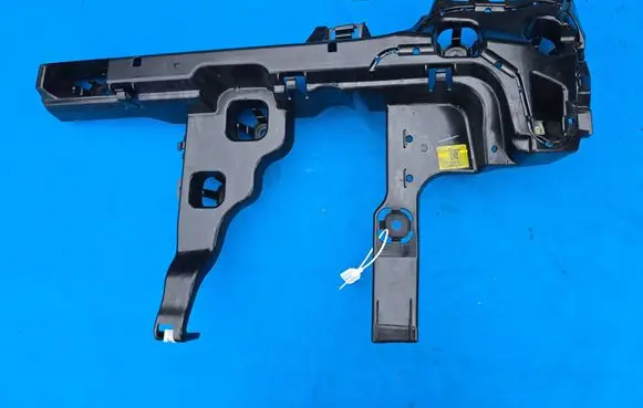 Mini One - Cooper F56 F55 Rear bumper mounting bracket 9450688
