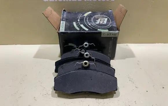 Ford Sierra Brake pads (front) 28BK887