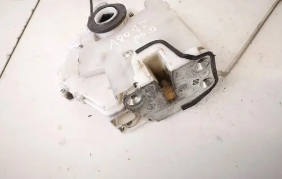 Honda FR-V Front door lock