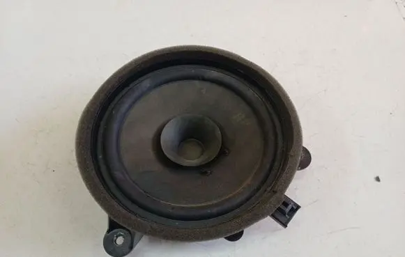 Volvo V50 Front door speaker 30752083