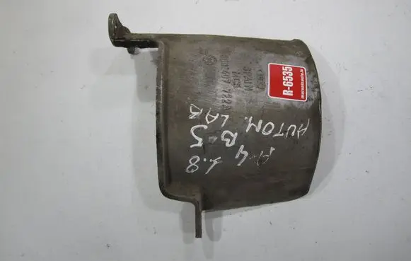 Volkswagen PASSAT B5 Exhaust heat shield 8D0407722A
