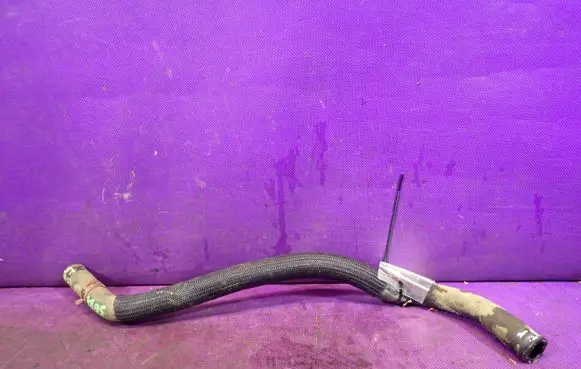 Renault Kangoo II Engine coolant pipe/hose
