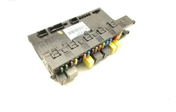 Mercedes-Benz E AMG W212 Fuse module 2115455601 5DK008047