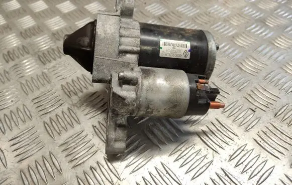 Dacia Sandero Starter motor 233000779R