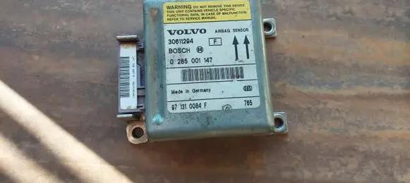 Volvo S40, V40 Airbag control unit/module 30611294