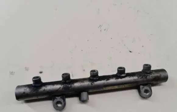 Peugeot 407 Fuel main line pipe 9645689580 5WS40041 10108707
