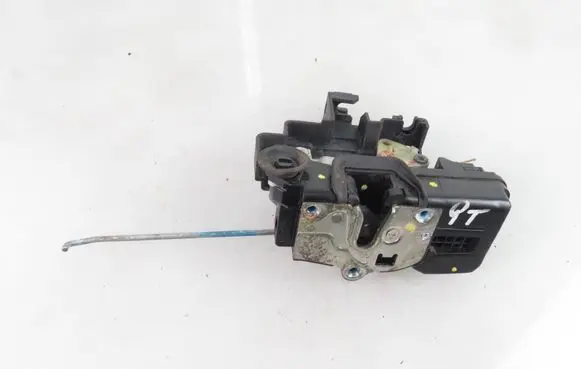 Chevrolet Captiva Rear door lock 
