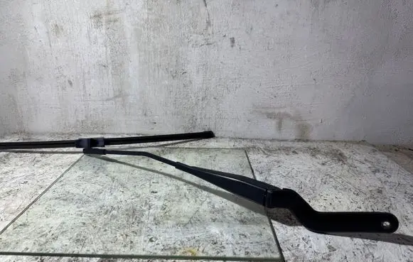 Ford Focus C-MAX Windshield/front glass wiper blade 3M5117526AA