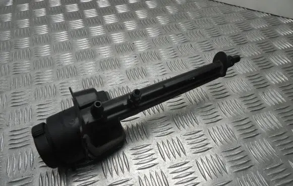 BMW 5 F10 F11 Engine coolant pipe/hose 7591692 VD17394