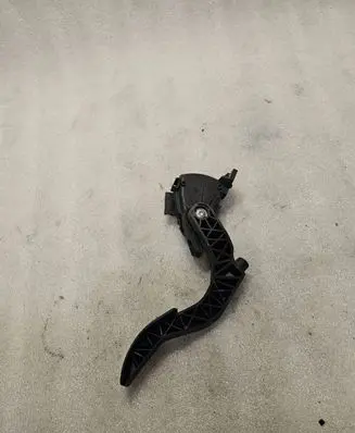 Audi A4 S4 B6 8E 8H Accelerator throttle pedal 8E1721523B