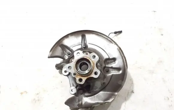 BMW i5 G60 Rear wheel hub 6898365