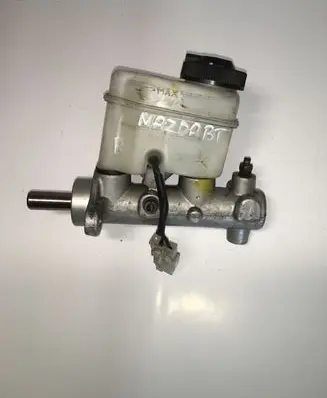Mazda BT-50 Master brake cylinder UR56