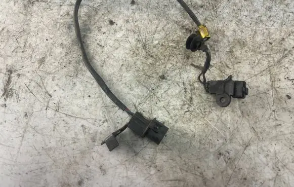 Mitsubishi Pajero Sport I Crankshaft position sensor J5t25871