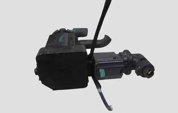 Peugeot 5008 Turbo solenoid valve 9674084680