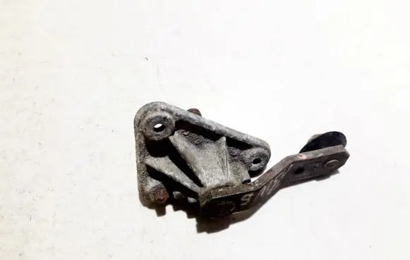 Mitsubishi Space Wagon Front wiper linkage and motor