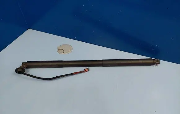Volvo V90 Cross Country Tailgate/trunk strut/damper 32227506