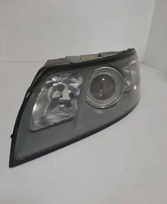 Volvo V50 Headlight/headlamp 30698885 0301198203