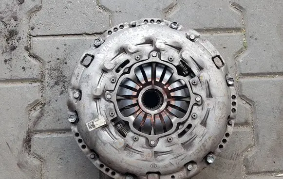 Toyota Avensis T270 Dual mass flywheel 3465533IAUTOPI 3465533 3121005150