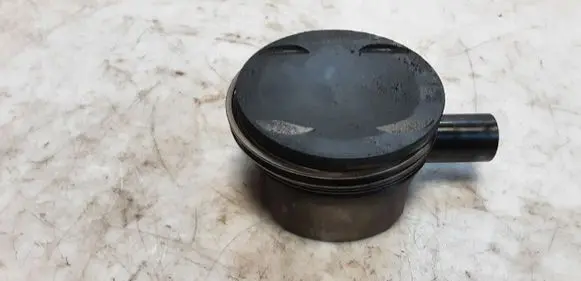 Audi RS6 C7 Piston 079107066EP 079107104CK 084223R