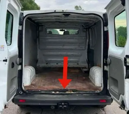 Opel Vivaro Trunk/boot sill cover protection 8200006174 1167017 91167004