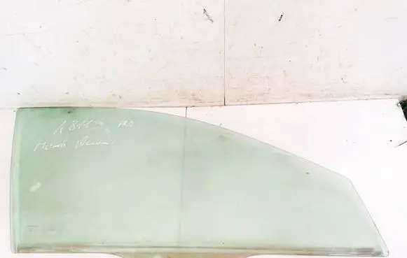 Honda Accord Front door window glass four-door