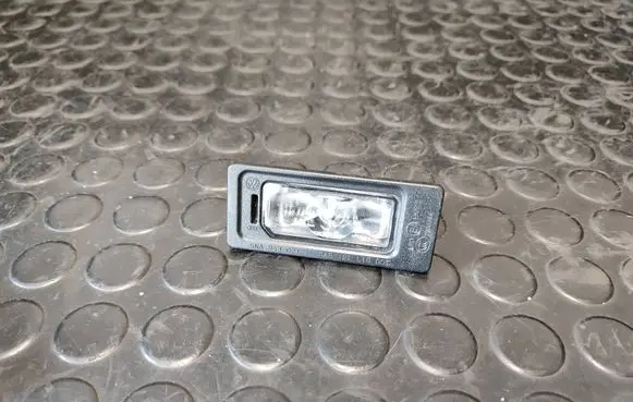 Skoda Kamiq Number plate light 5na943021