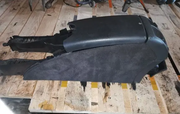 Mercedes-Benz E W211 Armrest