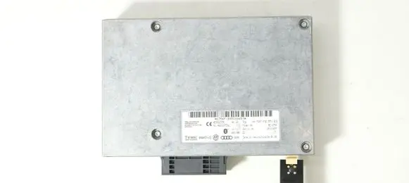 Audi A6 S6 C6 4F Bluetooth control unit module 4E0910336L 4E0862335